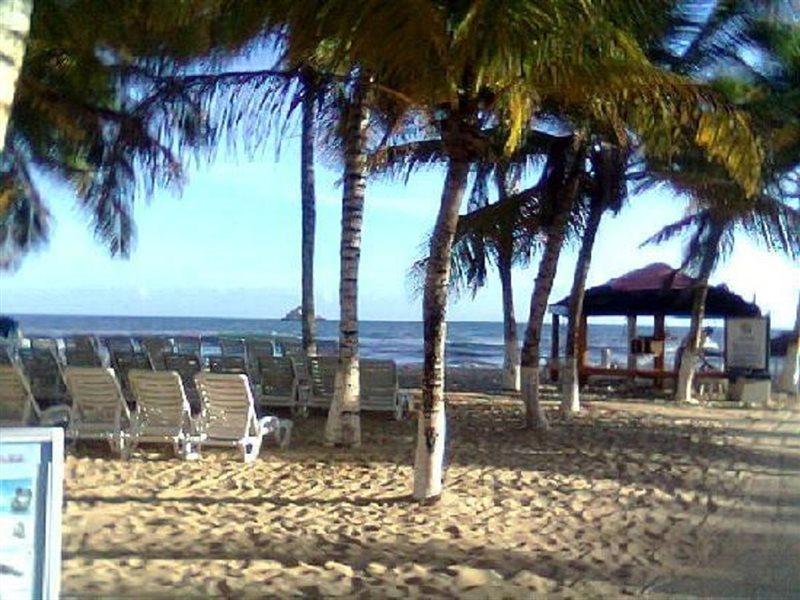 מלון Playa El Agua Portofino Complex מראה חיצוני תמונה