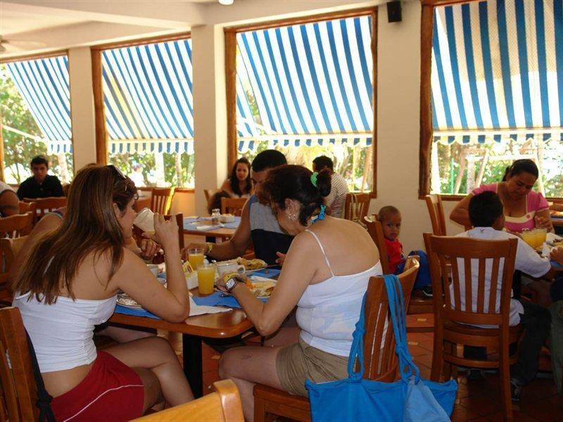 מלון Playa El Agua Portofino Complex מראה חיצוני תמונה